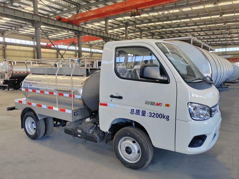 蓝牌鲜奶运输车（1.3立方汽油款）